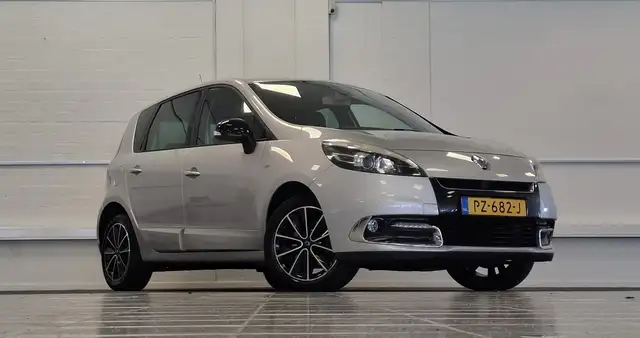 Renault Scenic view 2