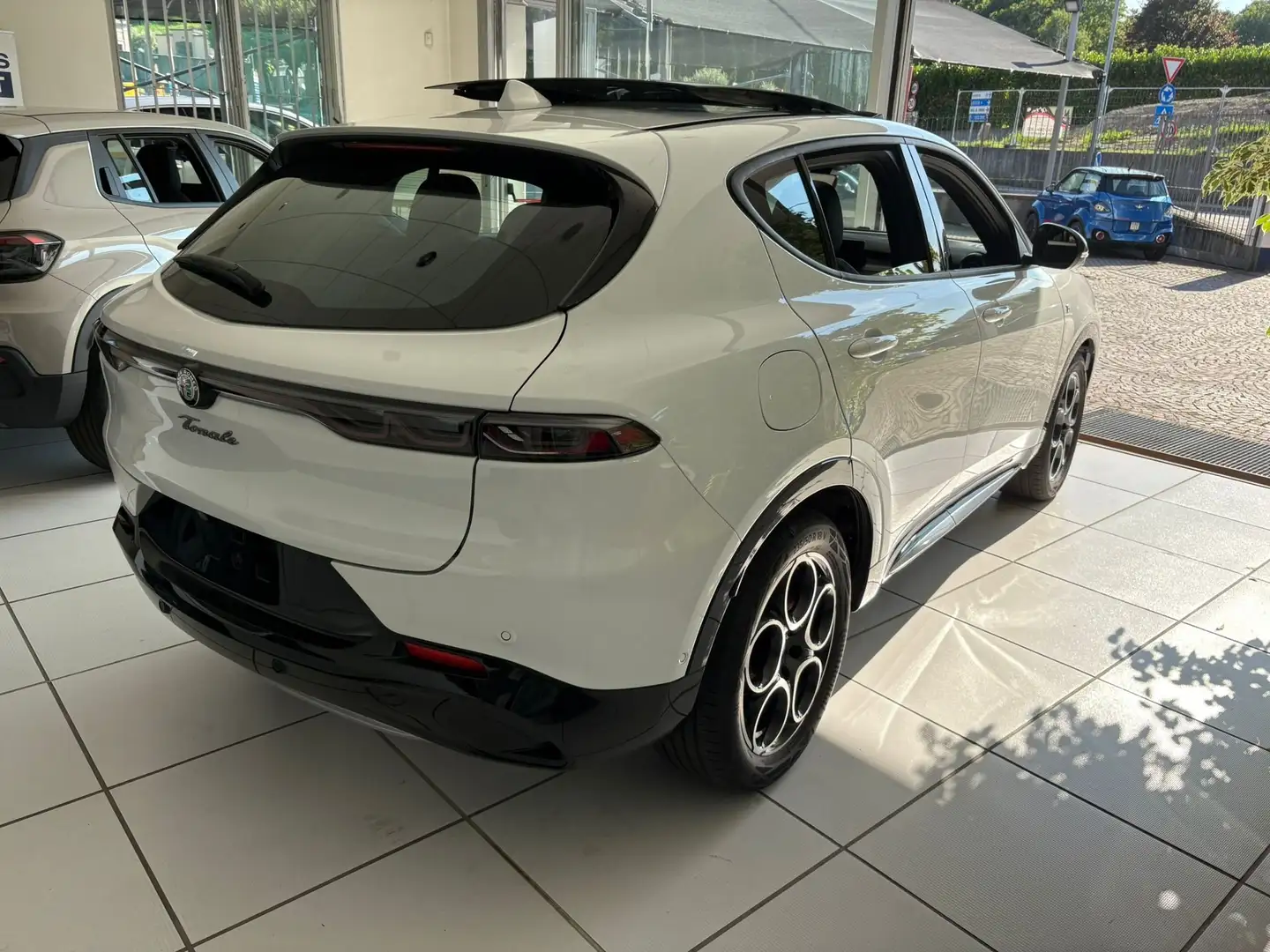 Alfa Romeo Tonale Tonale 1.5 hybrid Tributo Italiano 160cv tct7 Bianco - 2