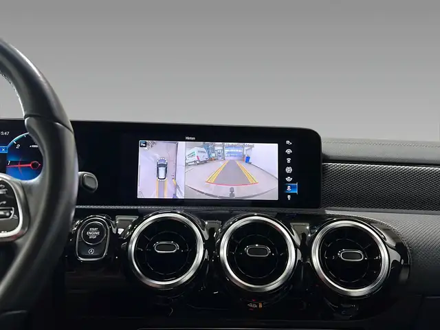 Mercedes-Benz Cla view 15