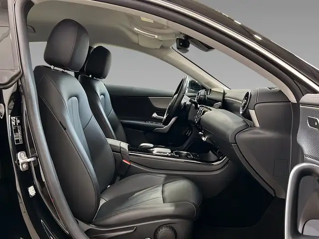 Mercedes-Benz Cla view 12