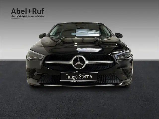 Mercedes-Benz Cla view 2