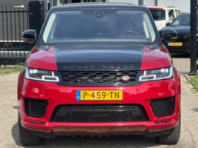 Land Rover Range Rover Sport view 2