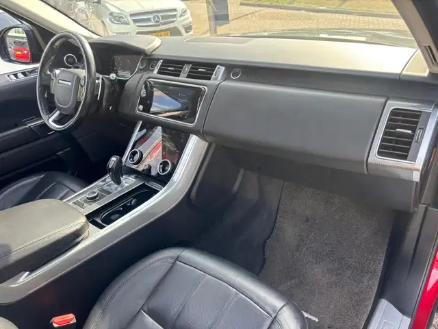 Land Rover Range Rover Sport view 10