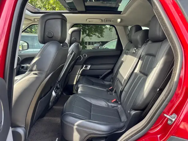 Land Rover Range Rover Sport view 13