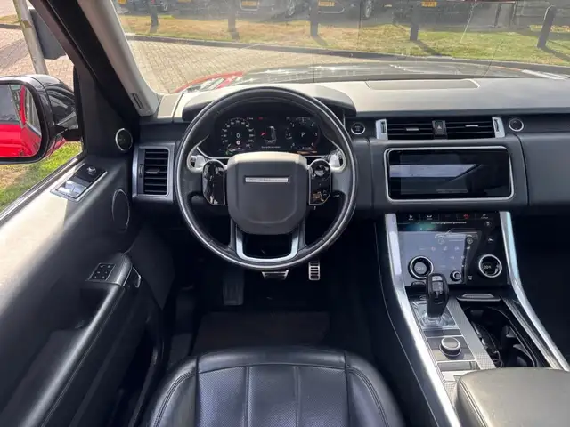 Land Rover Range Rover Sport view 12