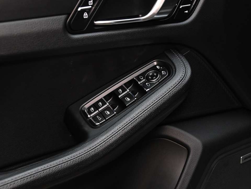 2021 Porsche Macan Premium Plus Pack - PORSCHE CERTIFIED EXT WARRANTY thumb 39