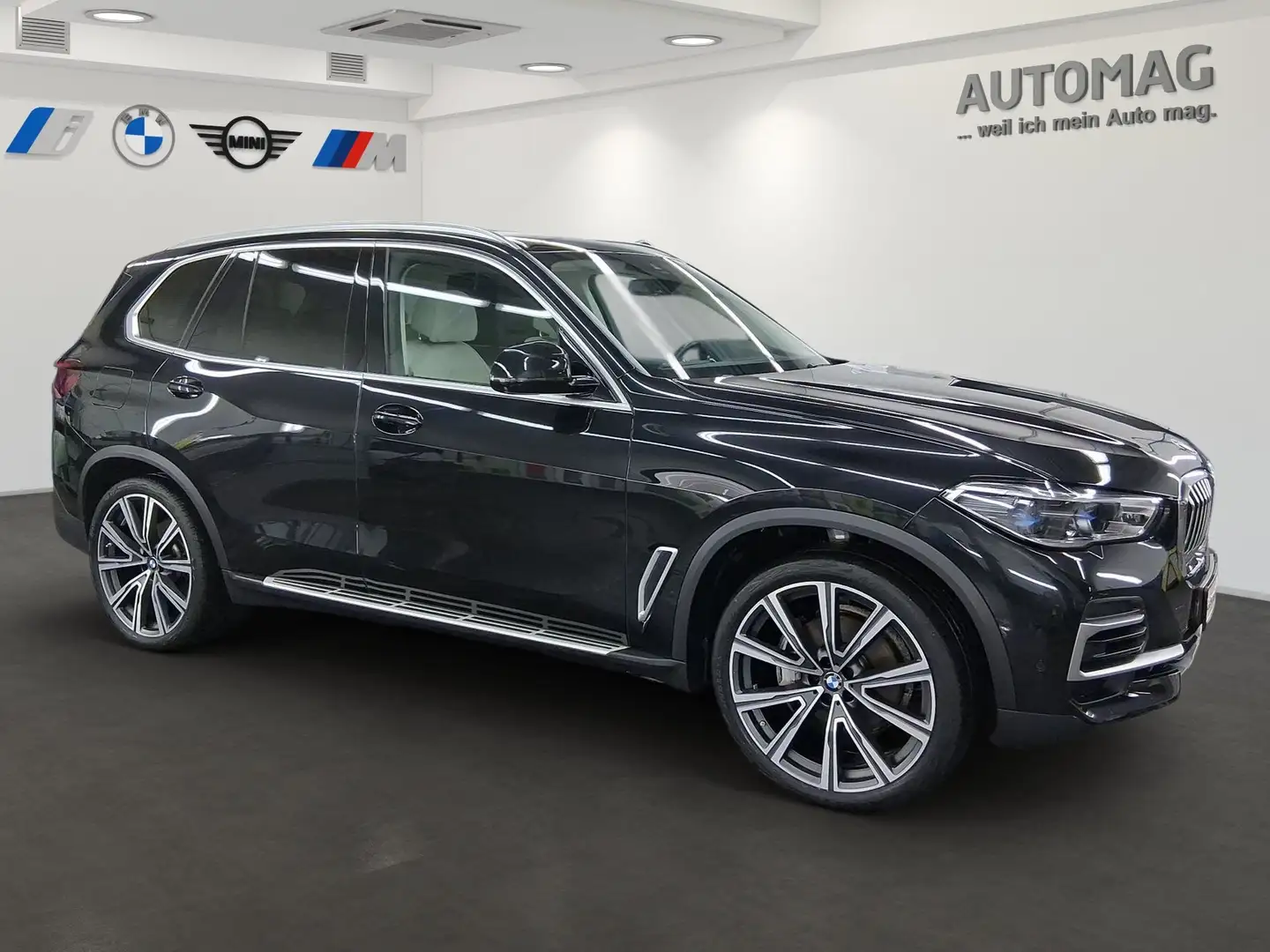 BMW X5 xDrive30d Standheizung*Panorama*Komfortsitze*ParkA Schwarz - 2