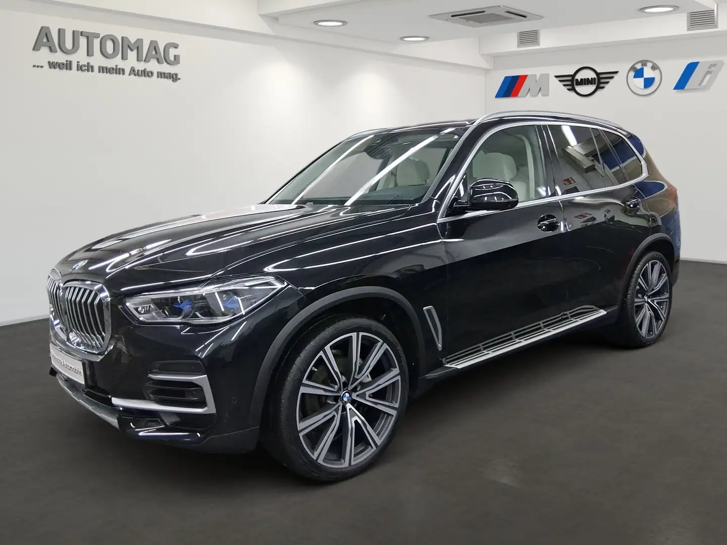 BMW X5 xDrive30d Standheizung*Panorama*Komfortsitze*ParkA Schwarz - 1