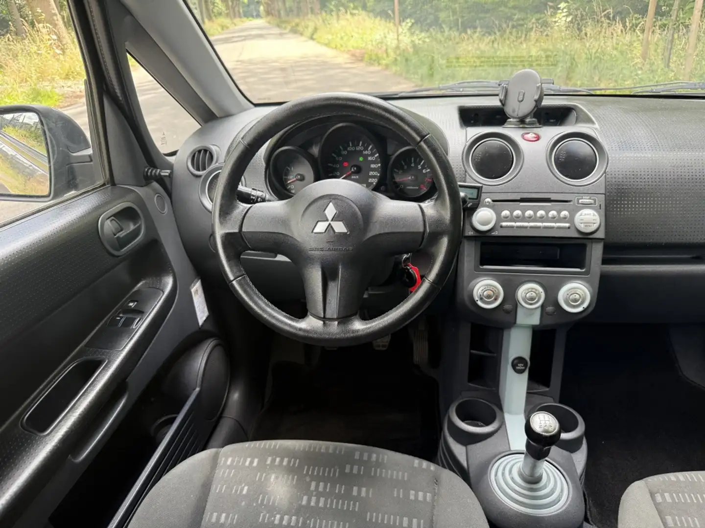 Mitsubishi Colt 1.3 Inform 3drs airco trekhaak 1ste eig Grau - 2