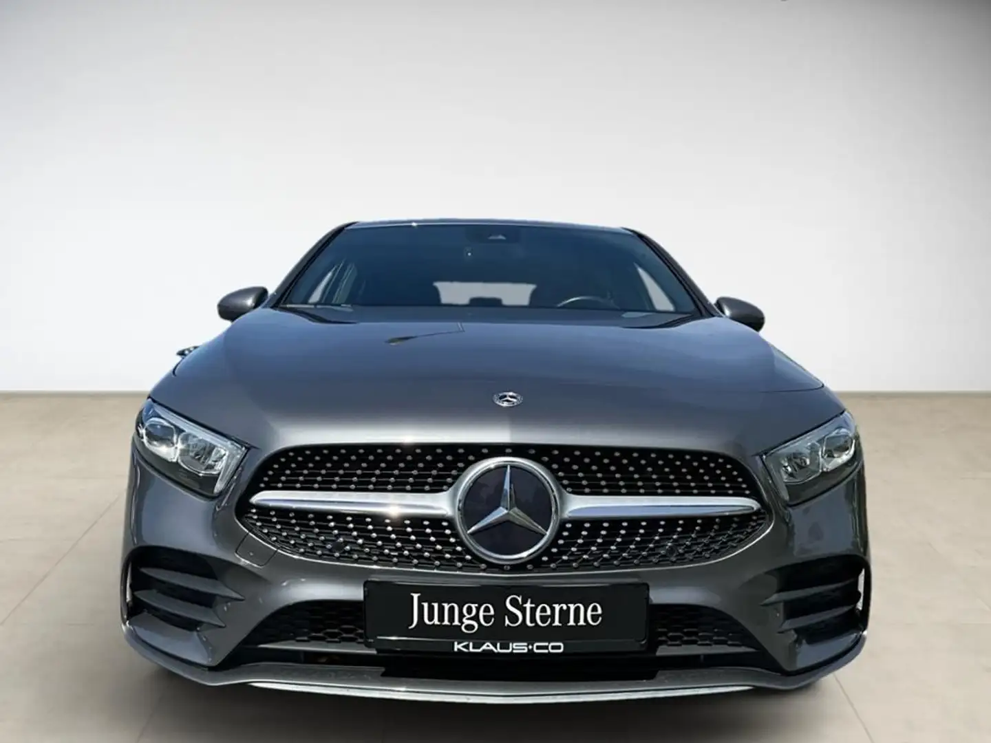 Mercedes-Benz A 200 d AMG Style ParkAss. KAM S-Sitz SHZ LED Gris - 2