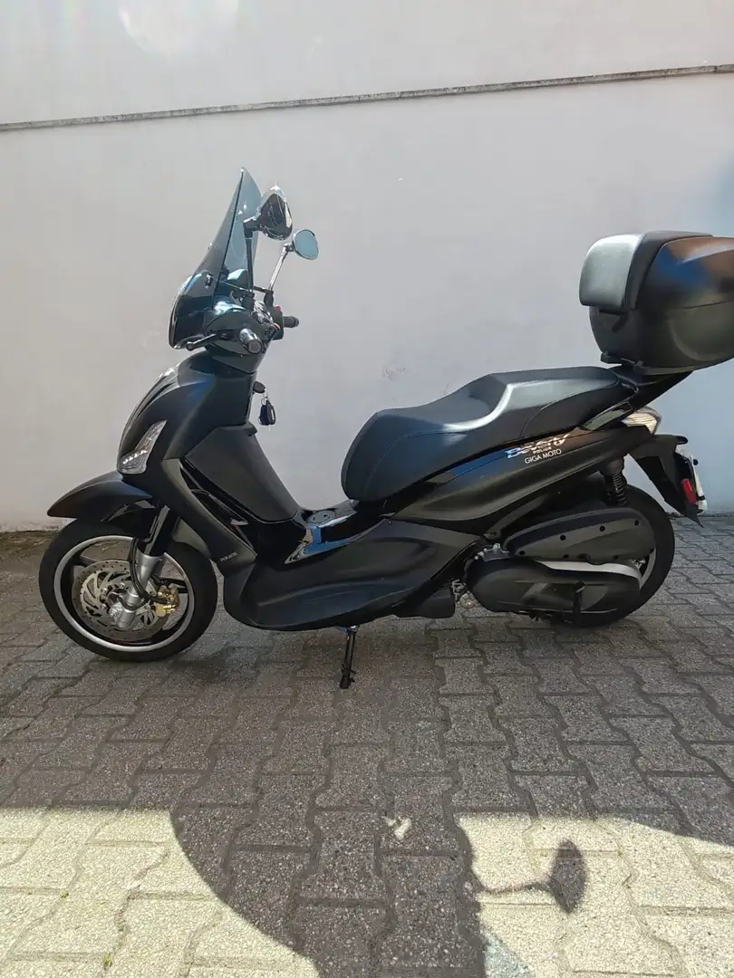 Piaggio Beverly 350 Police Negru - 1