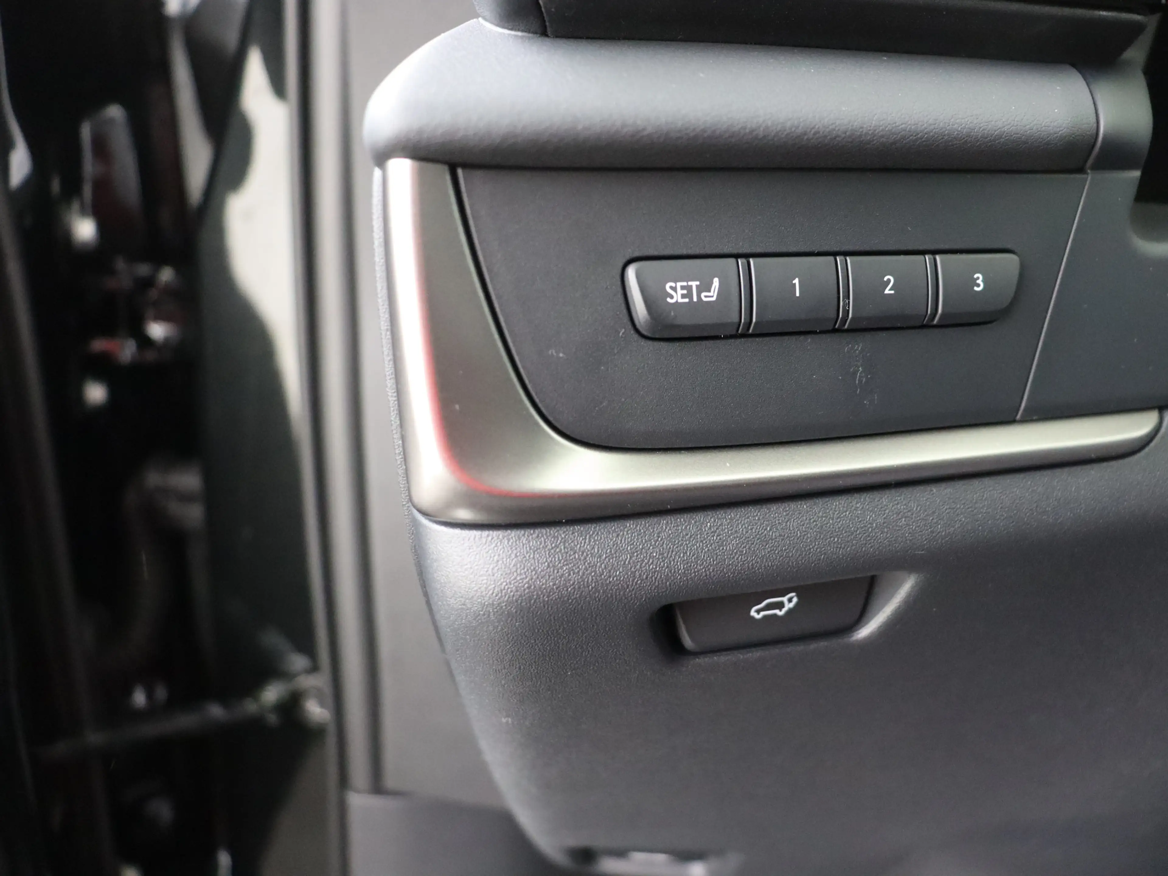 Lexus RZ 350e 35th Edition 77 kWh | Memory Seat | 360 Camer — photo 12