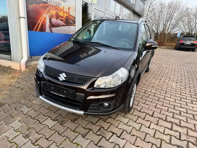 Suzuki SX4 Club