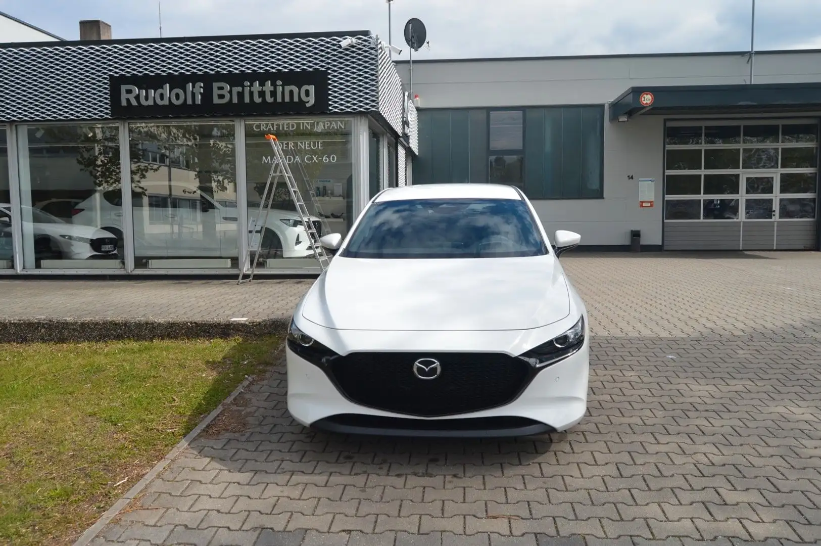 Mazda 3 Exclusive-Line 122PS 6AG NAVI PDC Modell 2024 White - 2