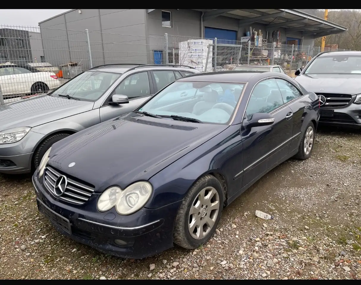 Mercedes-Benz CLK 320