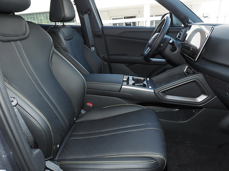 BYD Atto 2 DM-i Boost 156kW 360° Navi Pano 17"Alu — photo 5