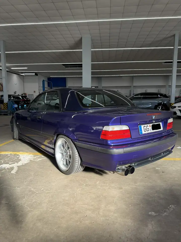 BMW 318 E36 Velvet Blau Individual, foto 1