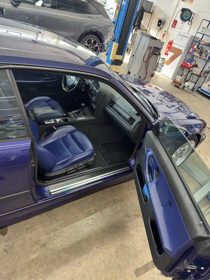 BMW 318 E36 Velvet Blau Individual, foto 8
