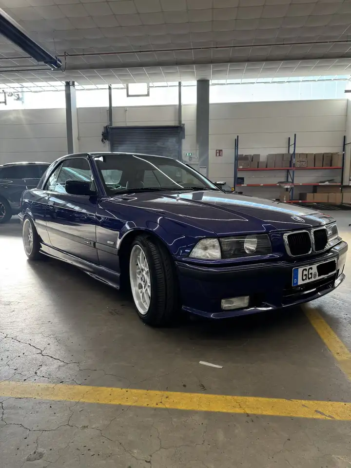 BMW 318 E36 Velvet Blau Individual, foto 3