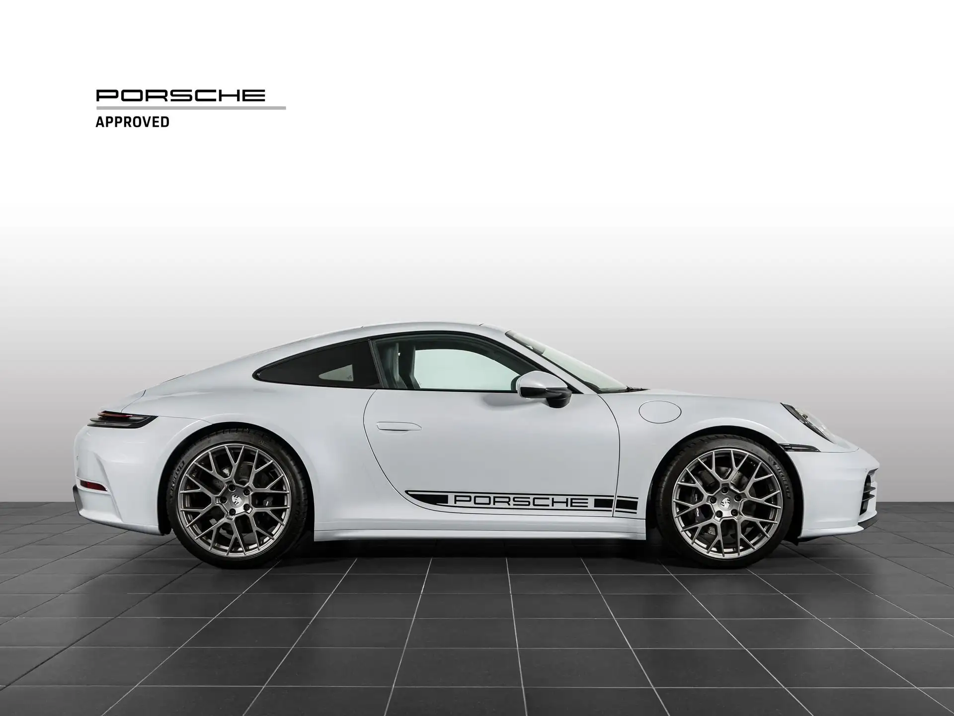 Porsche 911 2025 화이트 사진 6