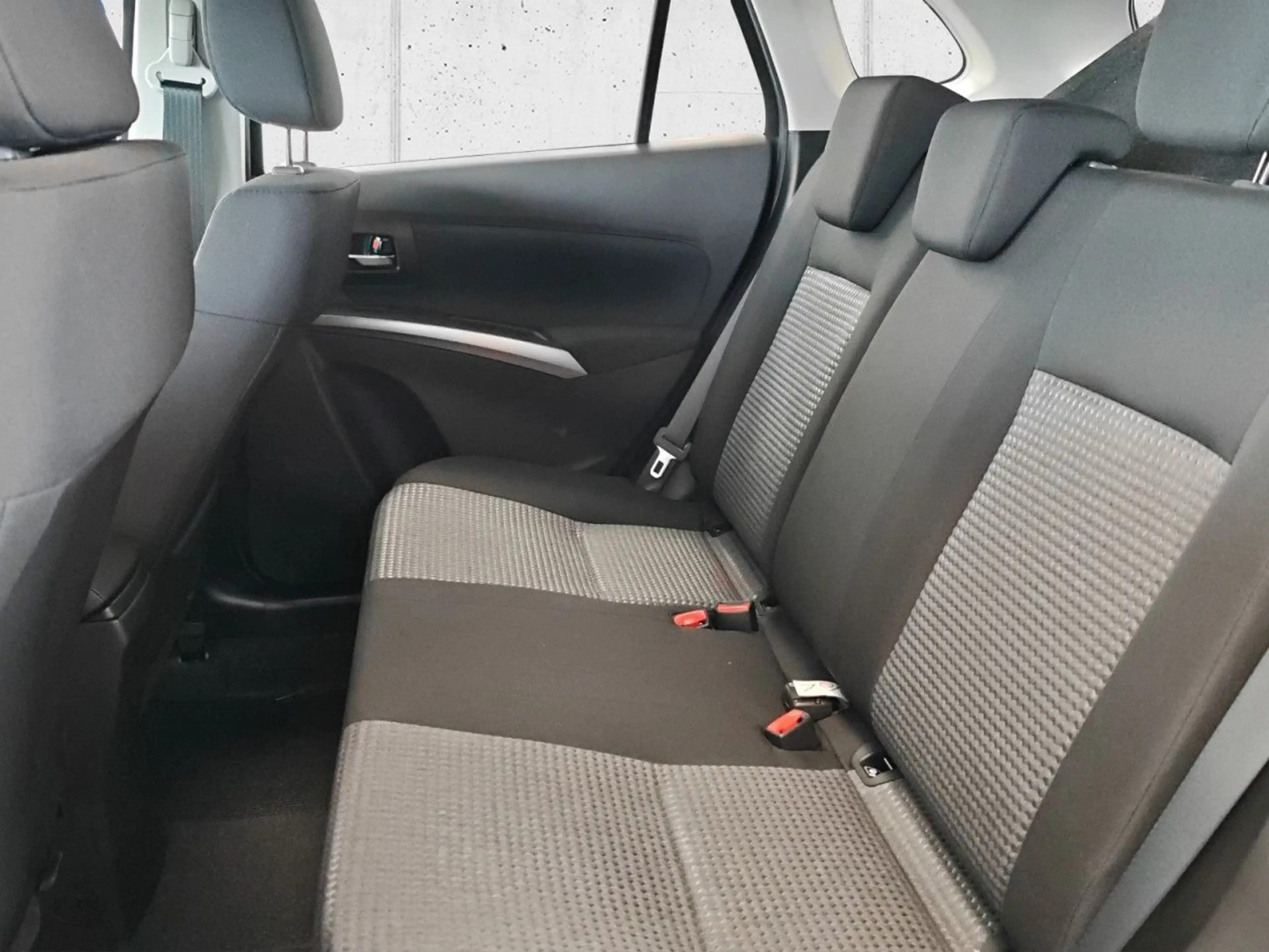 Suzuki SX4 S-Cross S-Cross 1.4 Boosterjet Hybrid Edition Navi Klima — photo 13