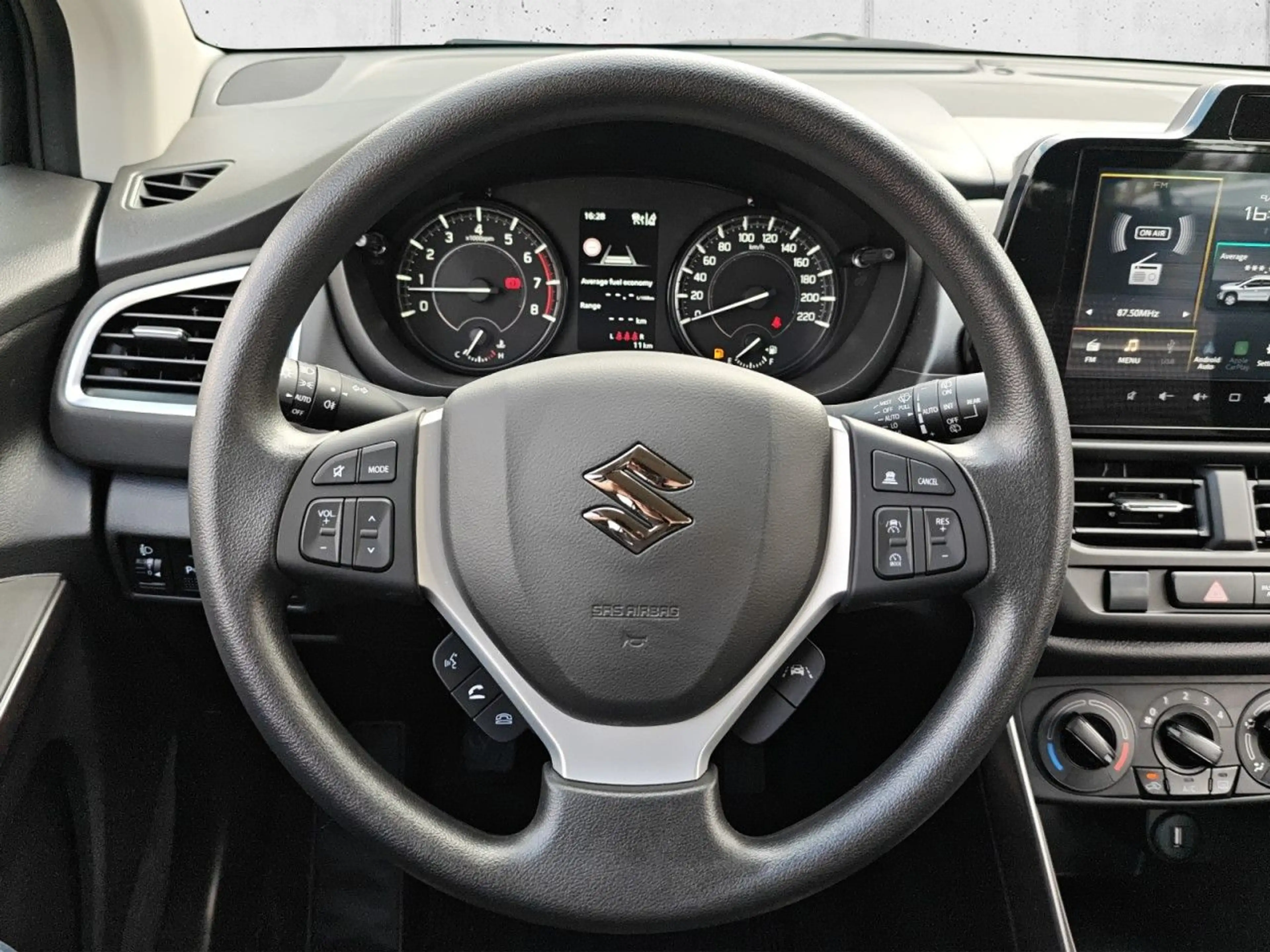 Suzuki SX4 S-Cross S-Cross 1.4 Boosterjet Hybrid Edition Navi Klima — photo 10