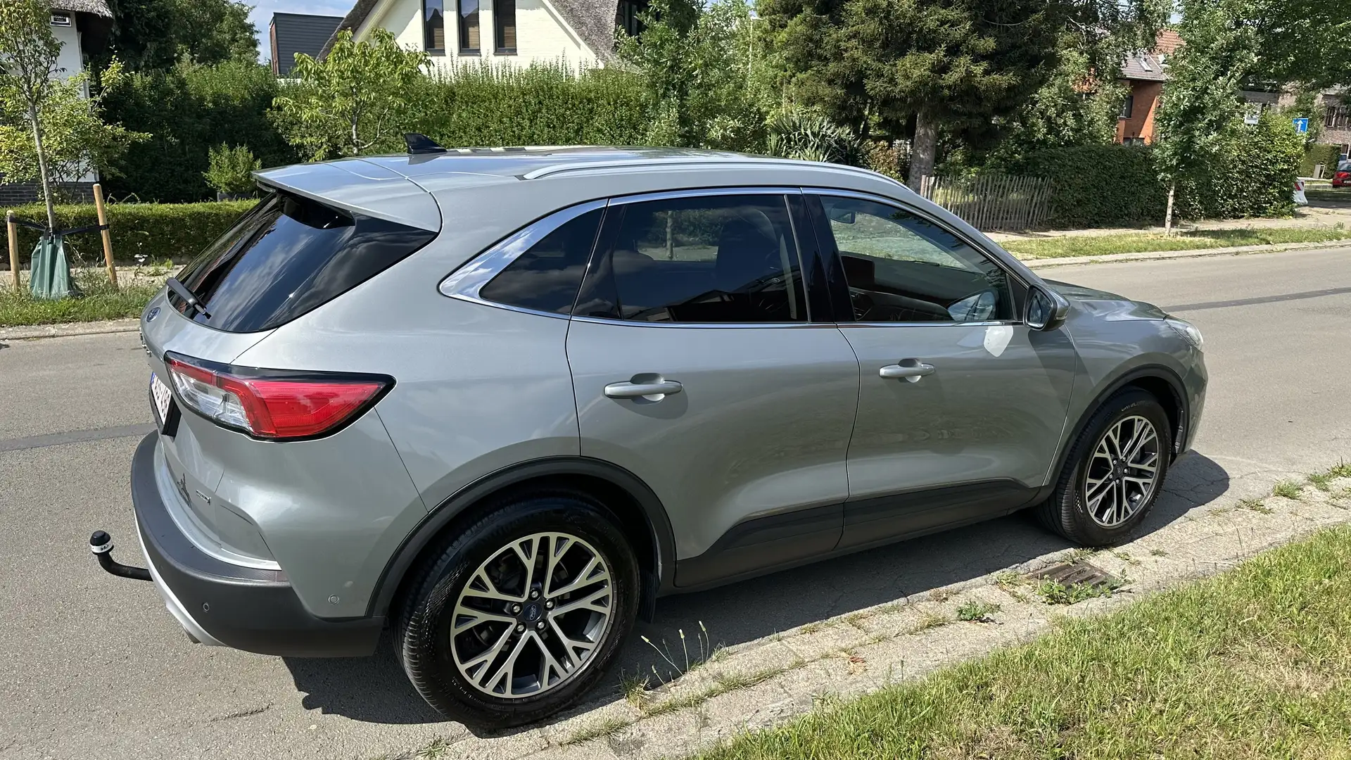 Ford Kuga 2.5 Duratec PHEV TITANIUM X - 2