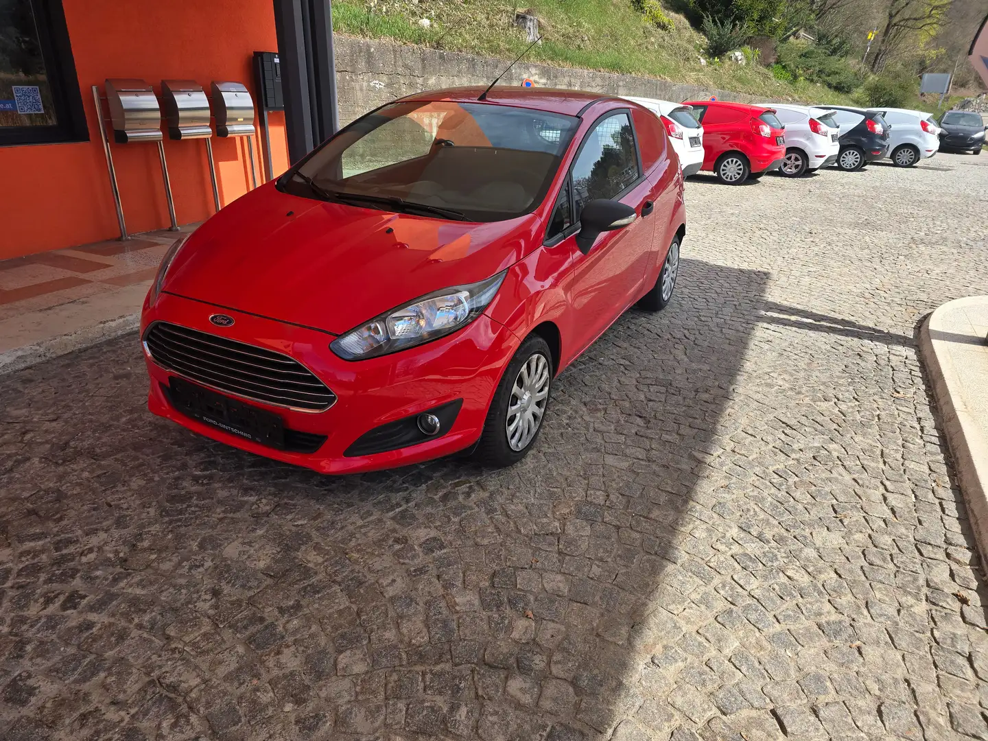Ford Fiesta Van Rot - 1