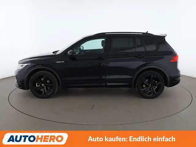 Volkswagen Tiguan view 3