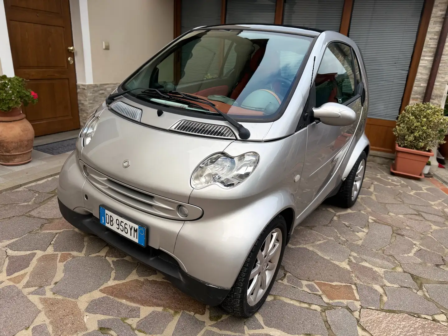 smart forTwo FORTWO 700 COUPE Grandstyle(45Kw) Silber - 2