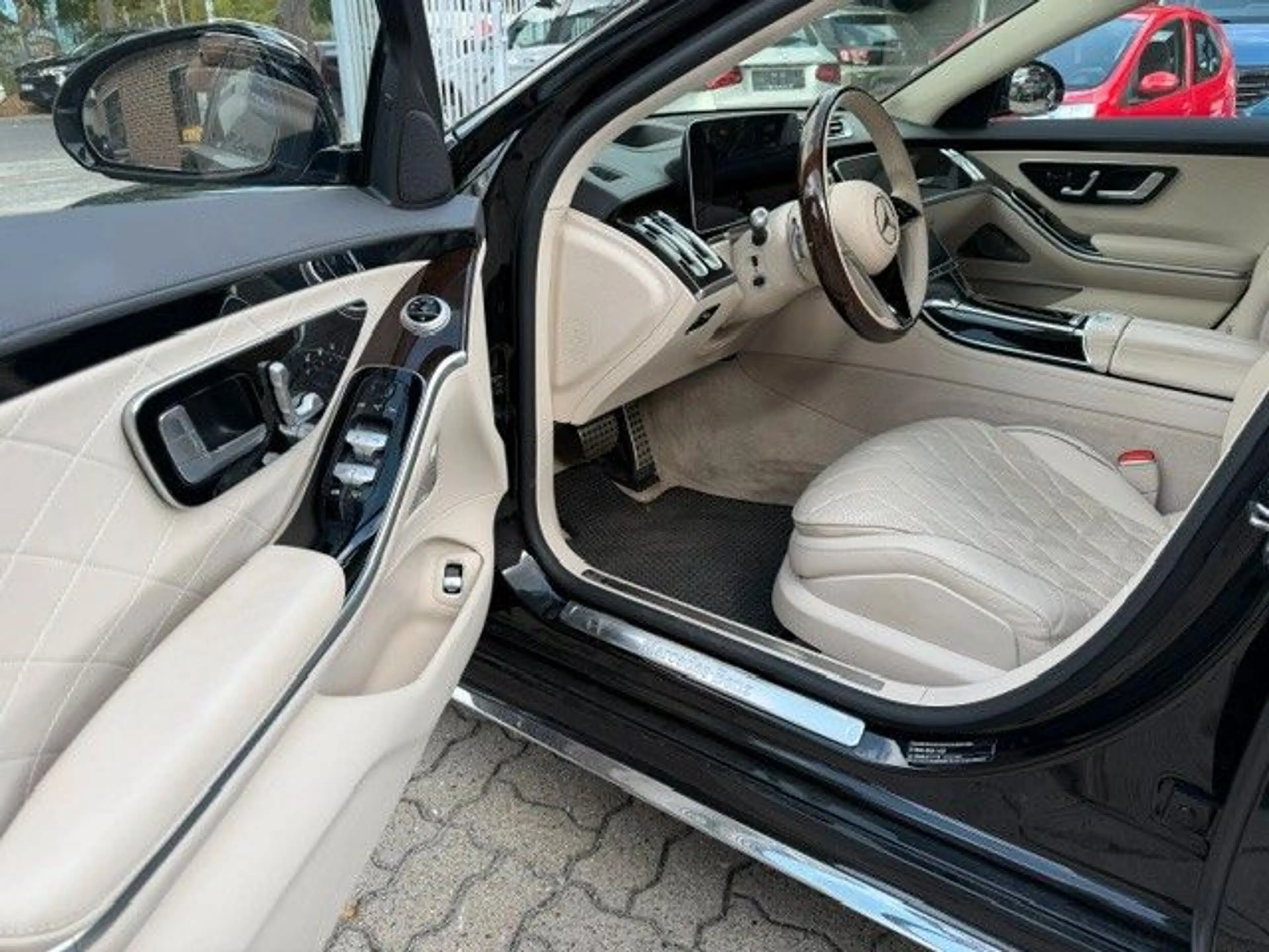 Mercedes-Benz S 500 L 4Matic AMG-Line LEDPano 360 HUD Burmester — photo 6