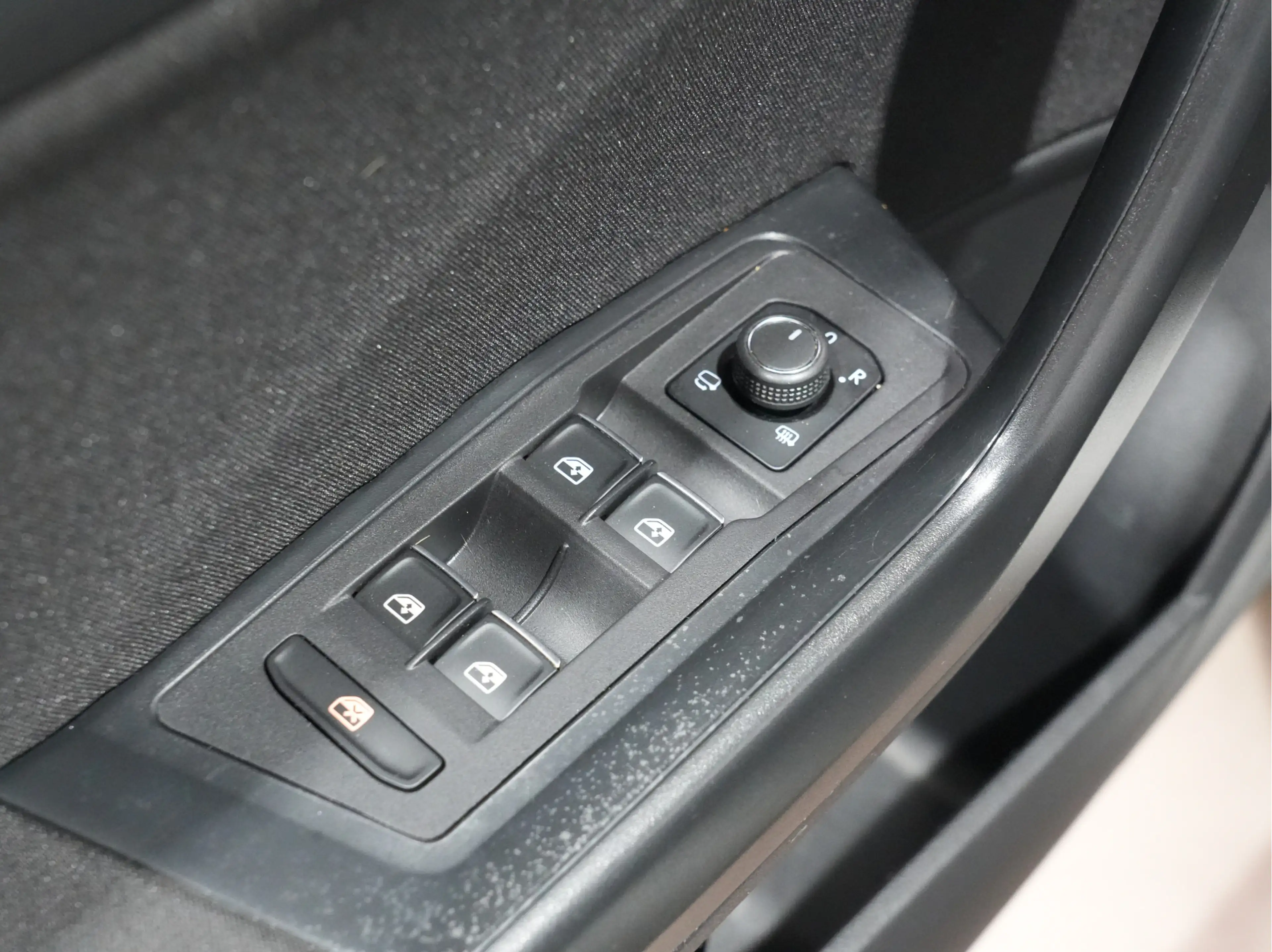 Volkswagen T-Roc 1.5 150pk TSI Sport Panoramadak Navigatie 30 — photo 9
