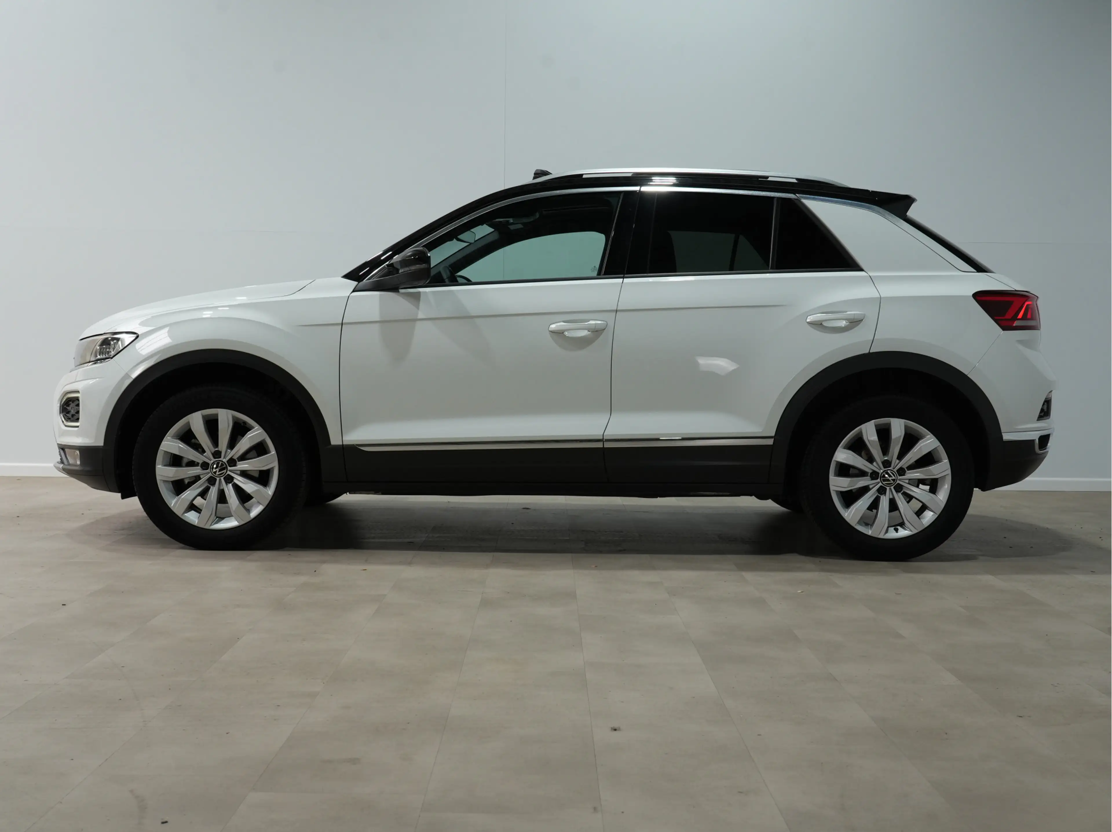 Volkswagen T-Roc 1.5 150pk TSI Sport Panoramadak Navigatie 30 — photo 4
