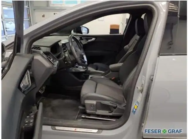Audi Q4 E-Tron view 4
