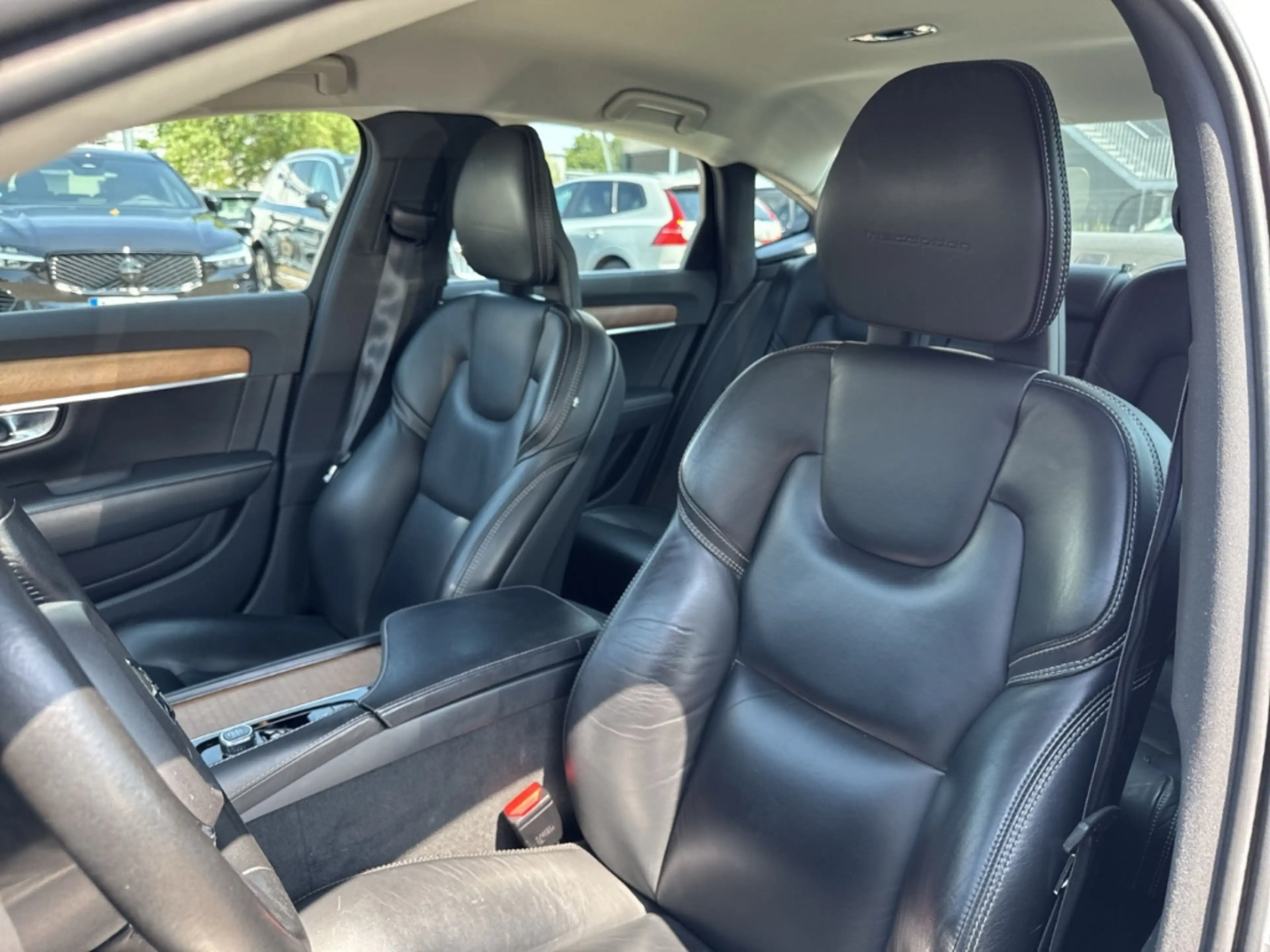 Volvo S90 Inscription AWD D5 DPF Navi Leder Digitales Cockpi — photo 12