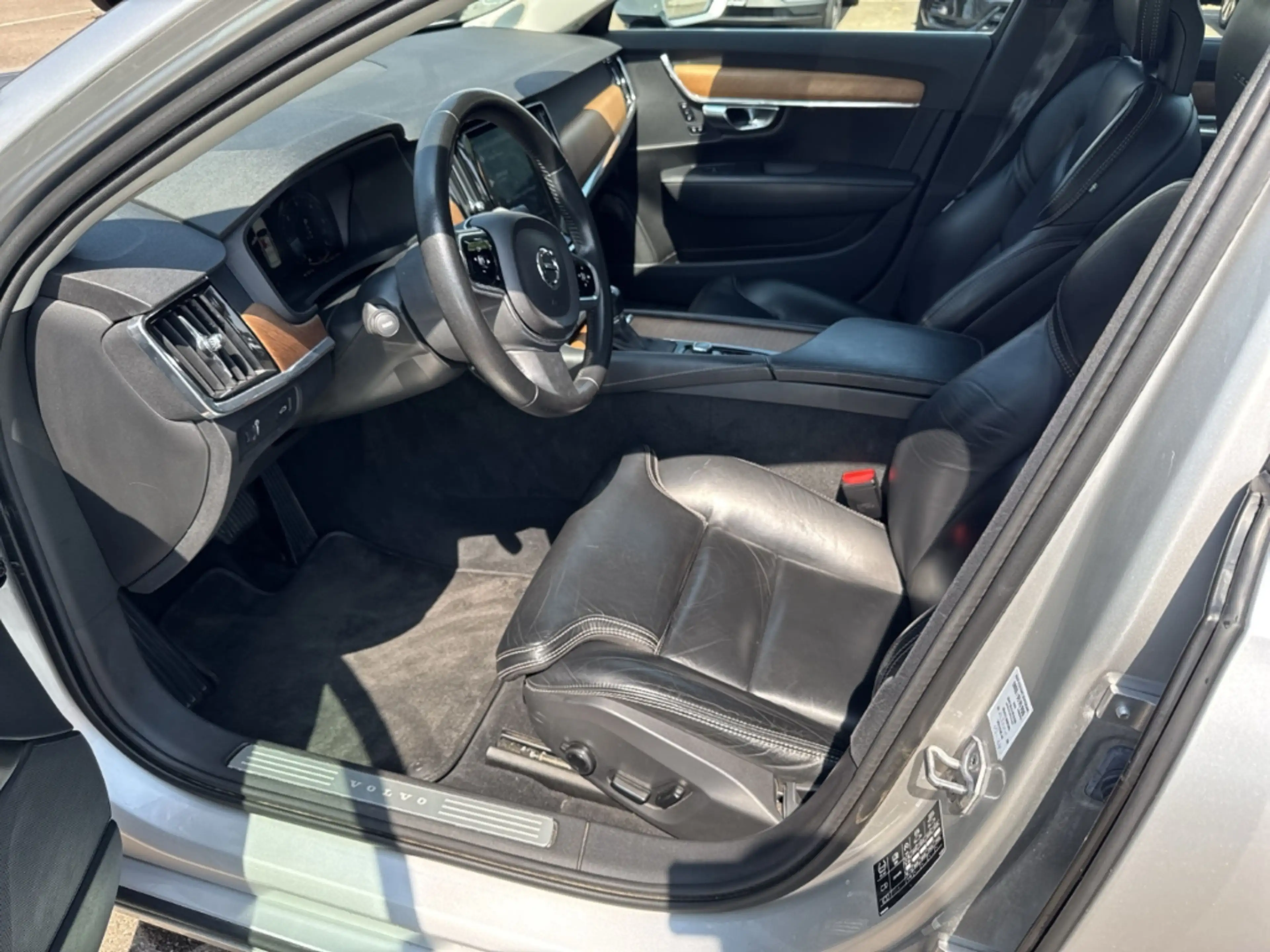 Volvo S90 Inscription AWD D5 DPF Navi Leder Digitales Cockpi — photo 6