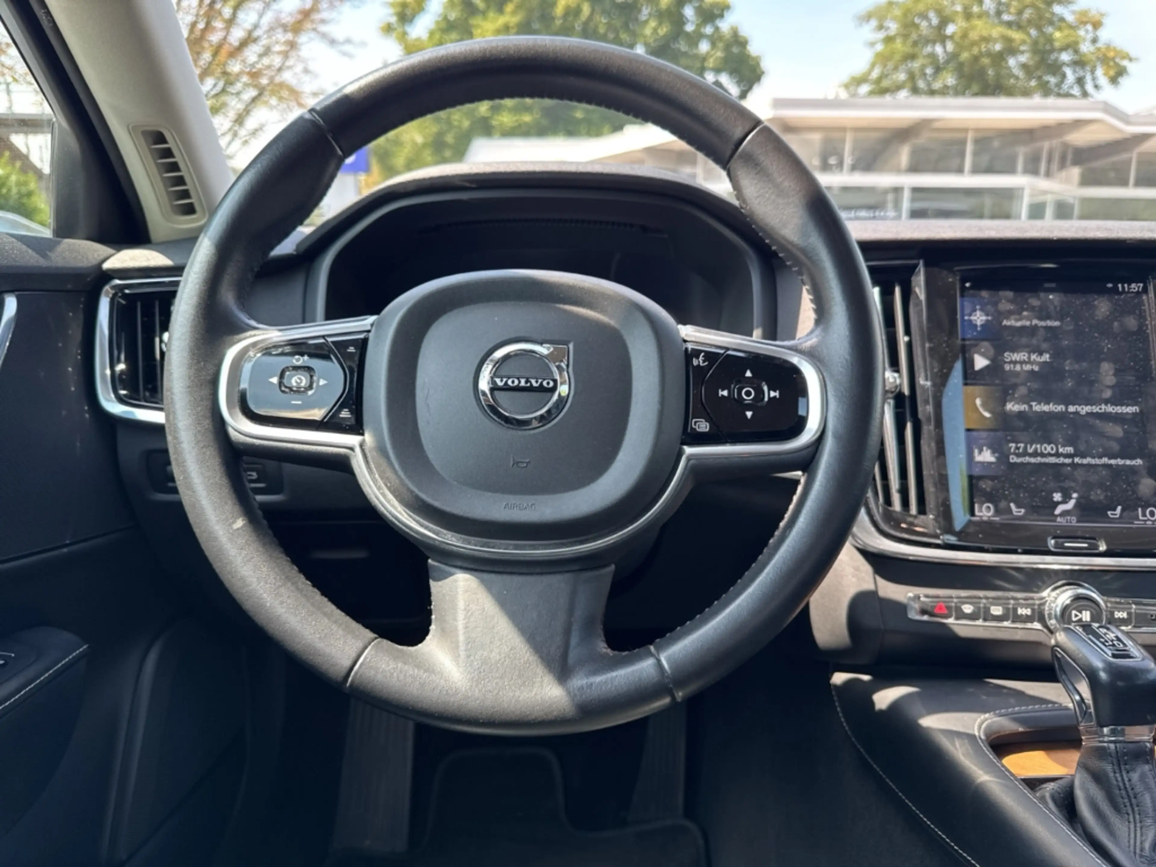 Volvo S90 Inscription AWD D5 DPF Navi Leder Digitales Cockpi — photo 14