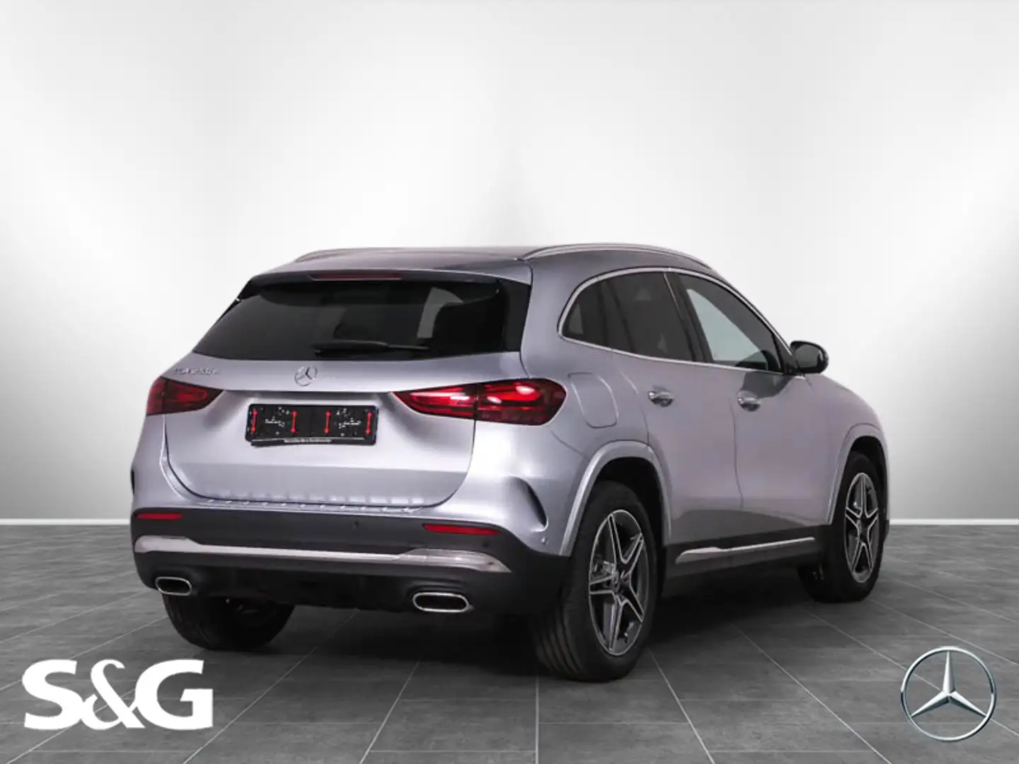 Mercedes-Benz GLA 250 e AMG AHK+TOTWINKEL+DISTRONIC+KEYLESS Plateado - 2