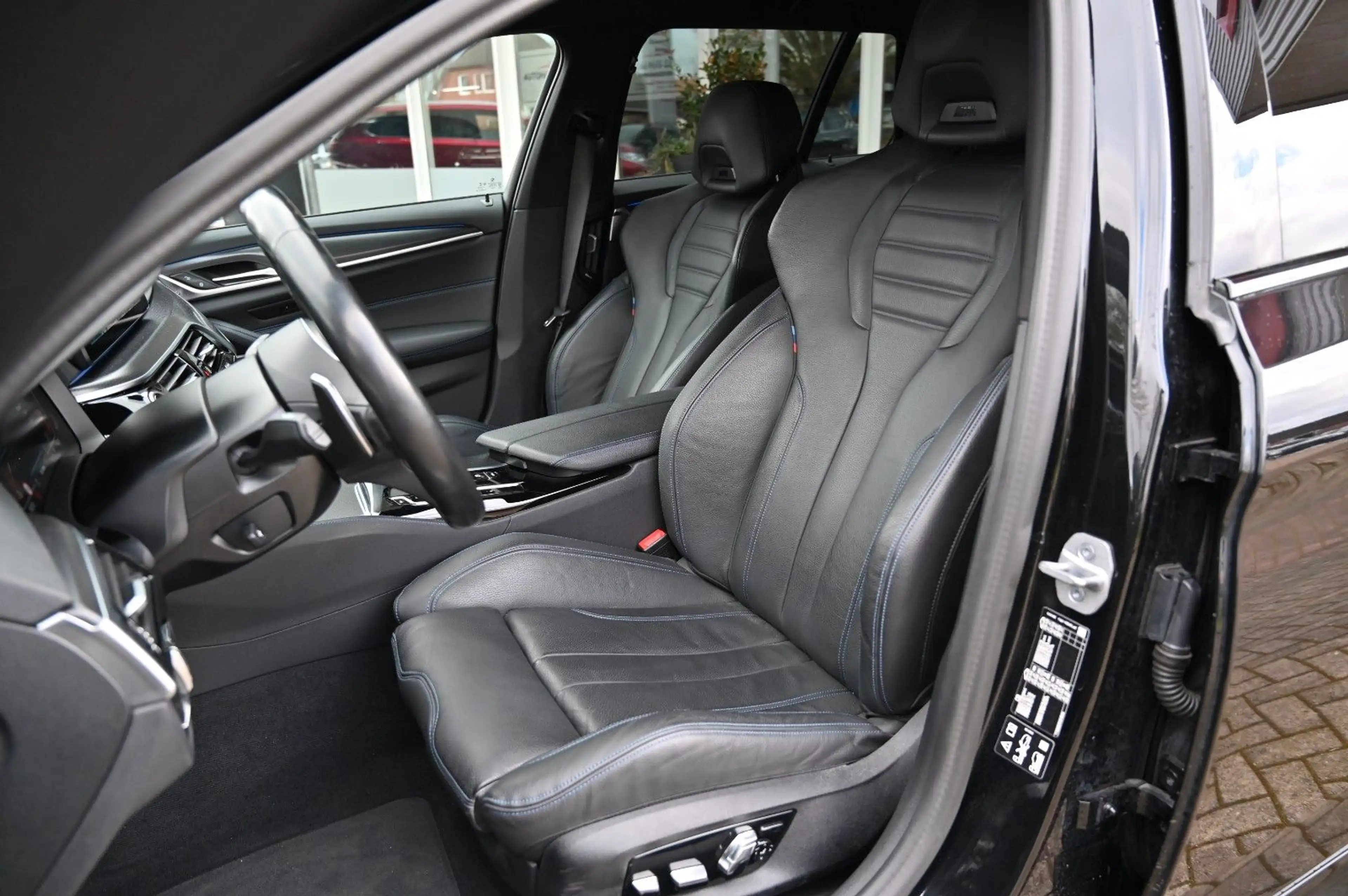 BMW 540 d xDrive M Sport *LED*LEDER*KAMERA — photo 12