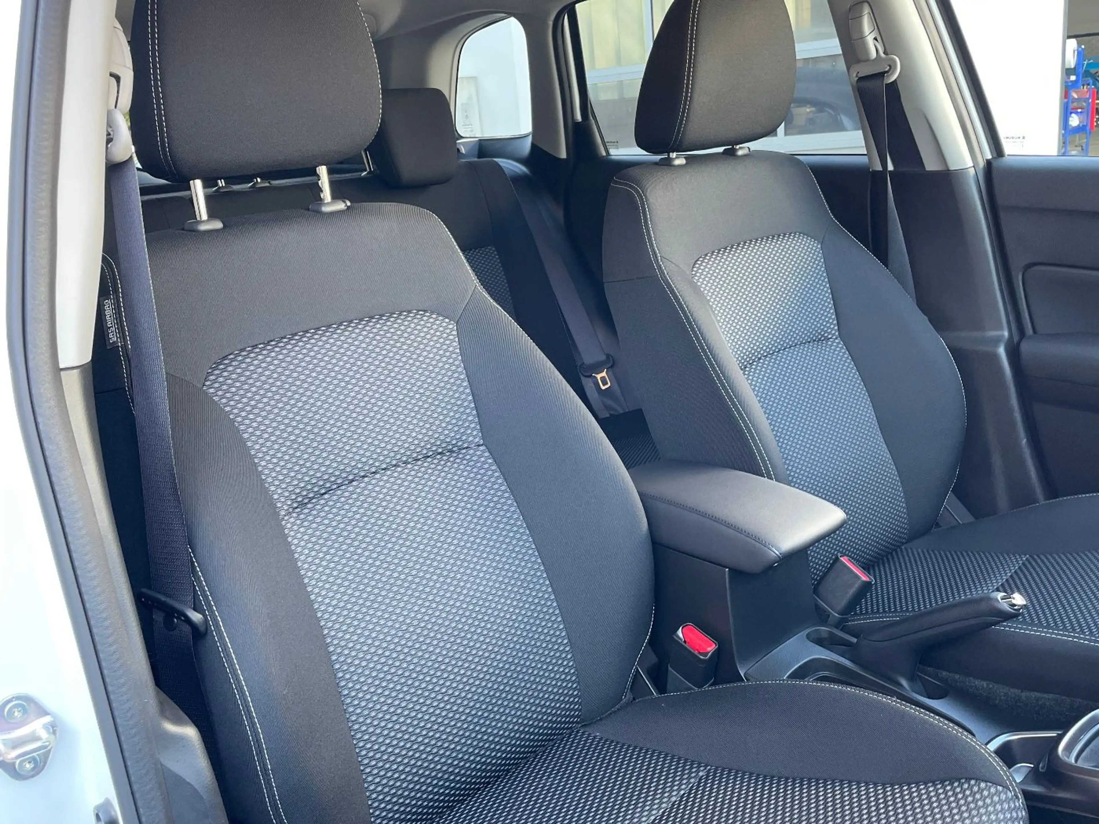 Suzuki Vitara Comfort Navi Kamera LED SHZ Alarm SHZ — photo 15
