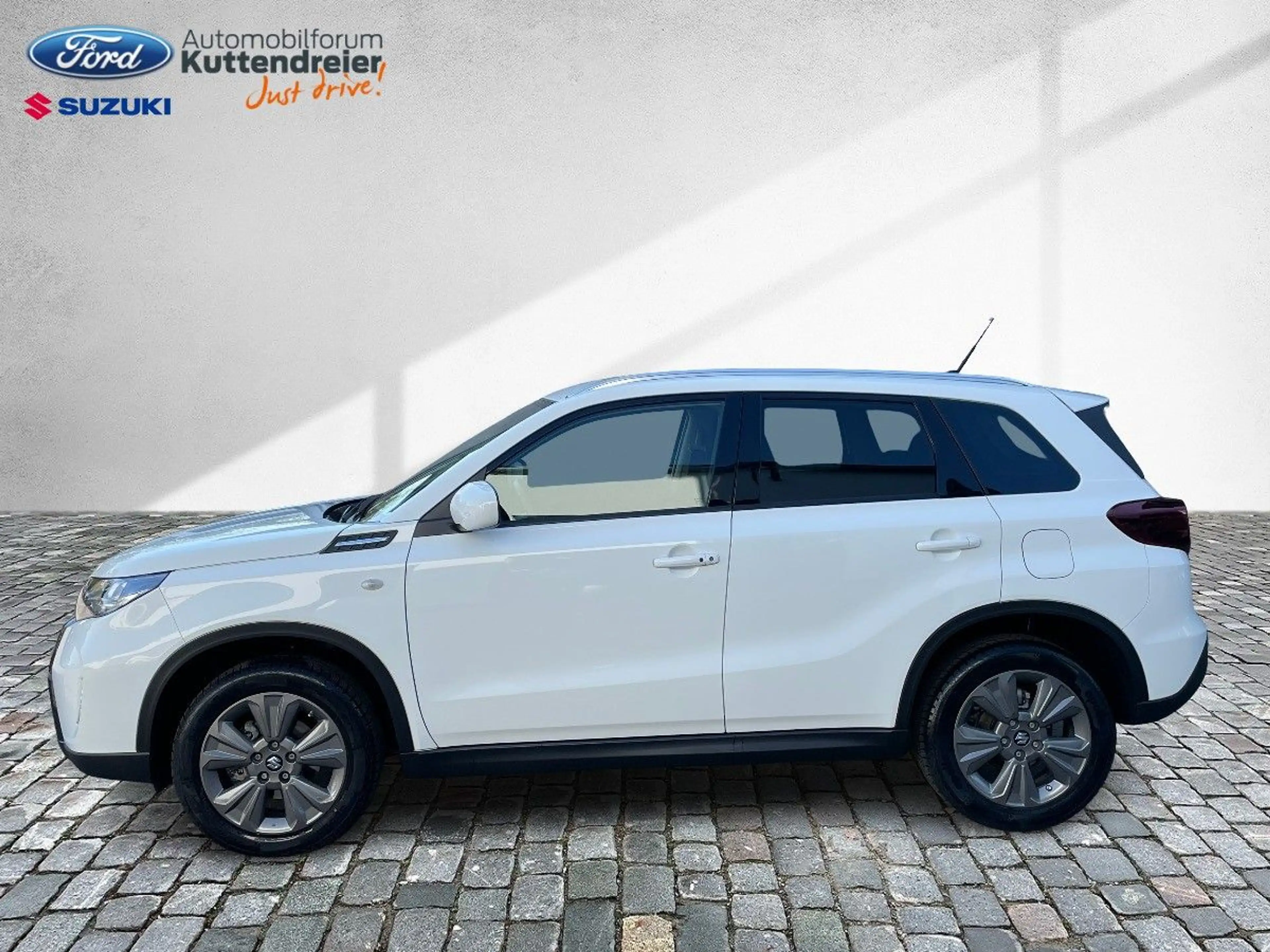 Suzuki Vitara Comfort Navi Kamera LED SHZ Alarm SHZ — photo 7