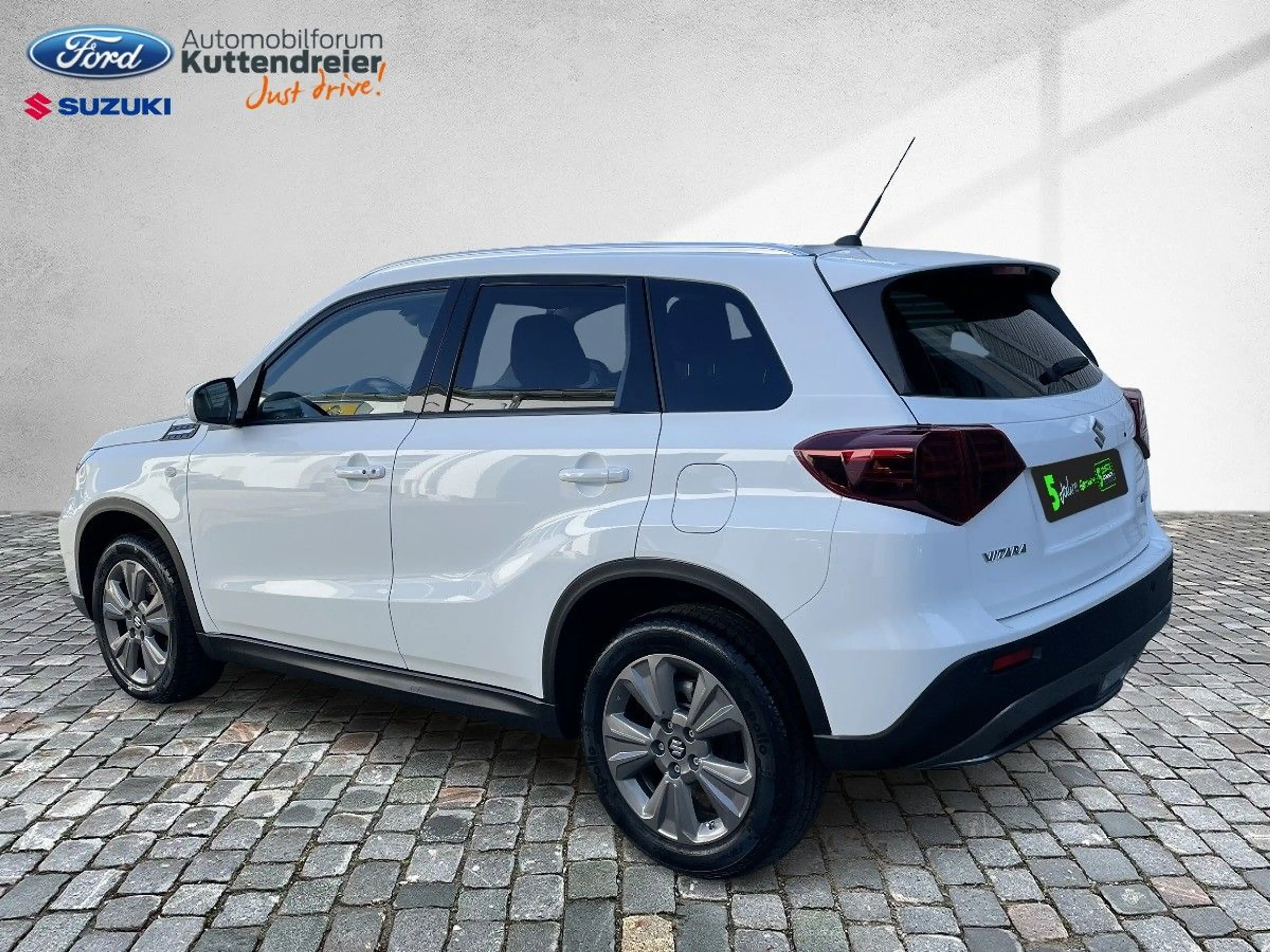 Suzuki Vitara Comfort Navi Kamera LED SHZ Alarm SHZ — photo 9