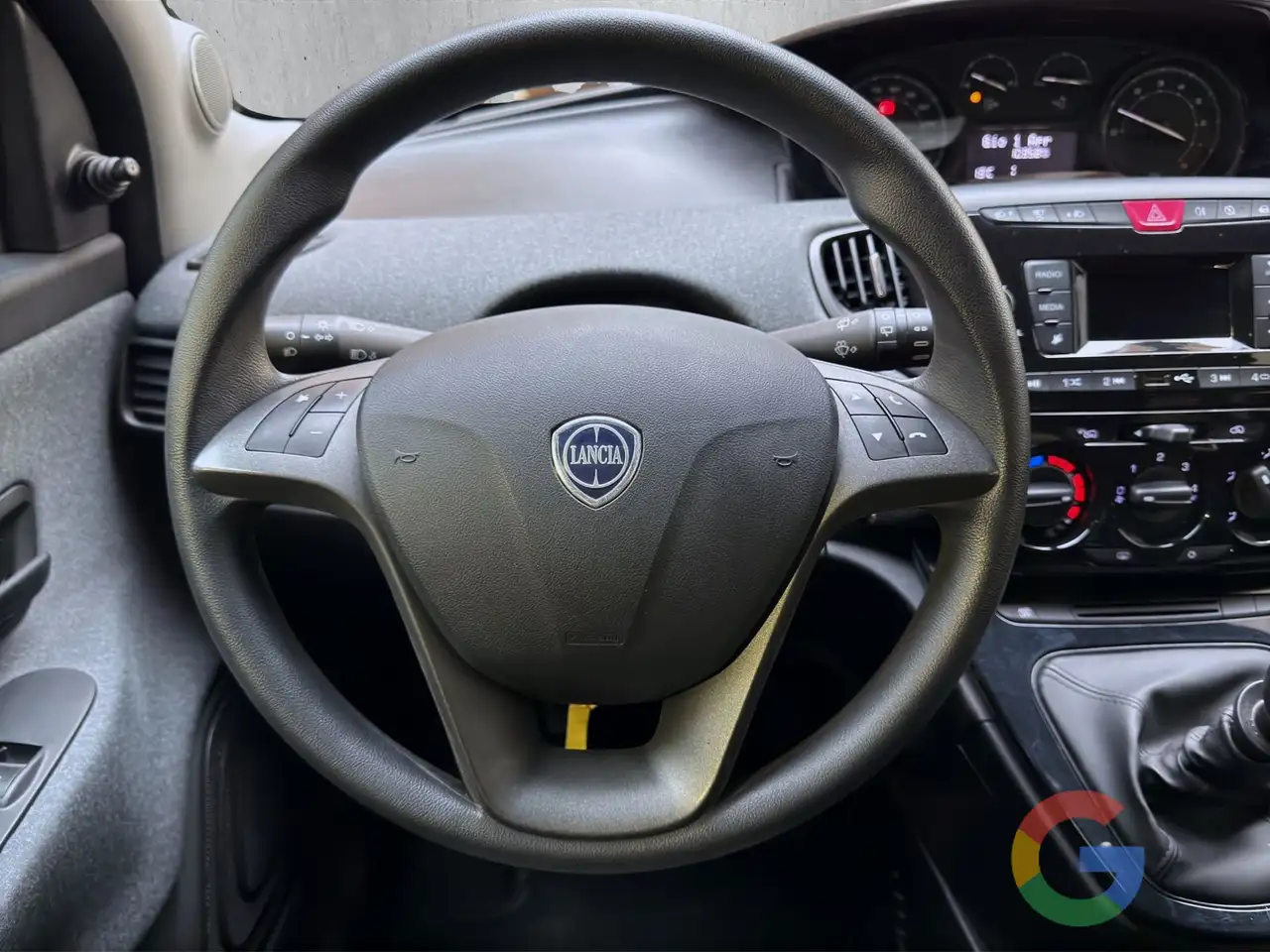 Lancia Ypsilon 2024 — фото 8