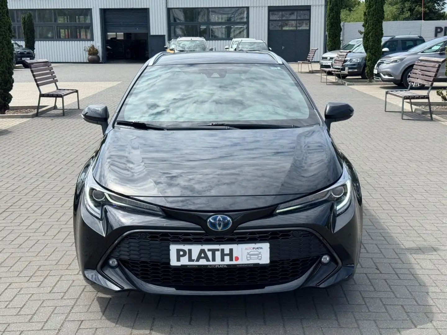 Toyota Corolla Touring Sports Hybrid Club Schwarz - 2