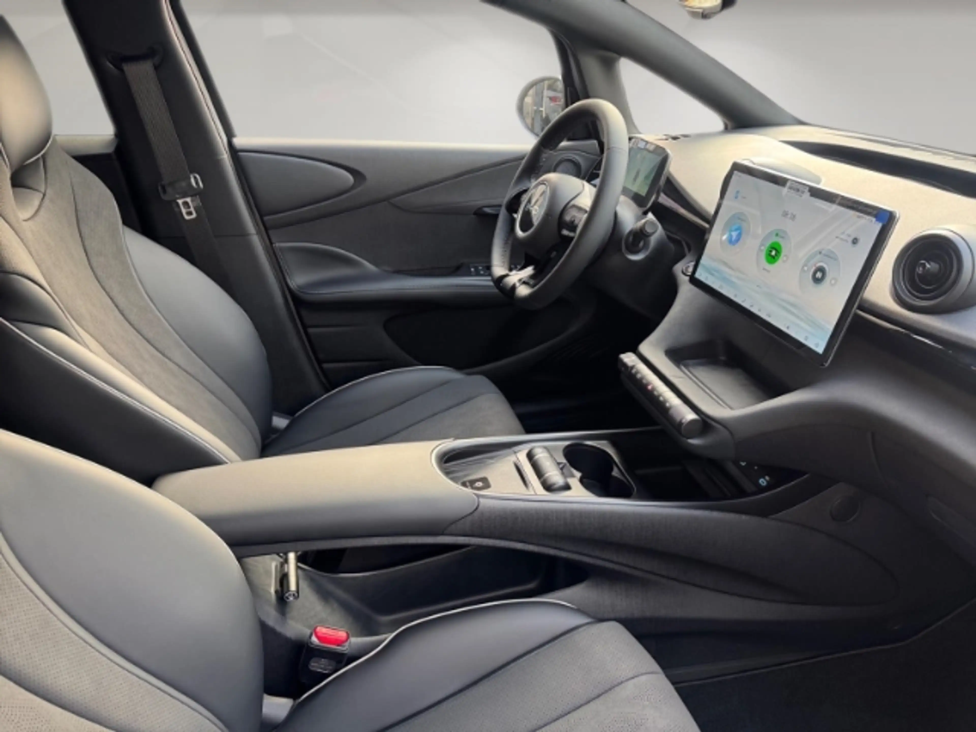 BYD Dolphin Design 360Kamera/Navi/Pano/Wärmepumpe — photo 11