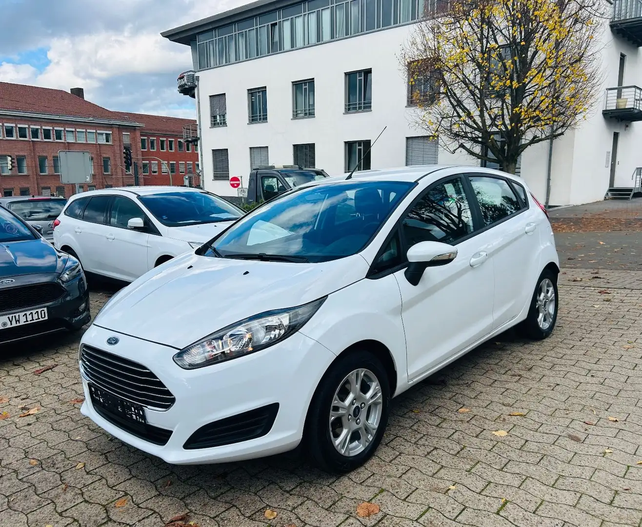 Ford Fiesta Sync Edition Blanc - 1