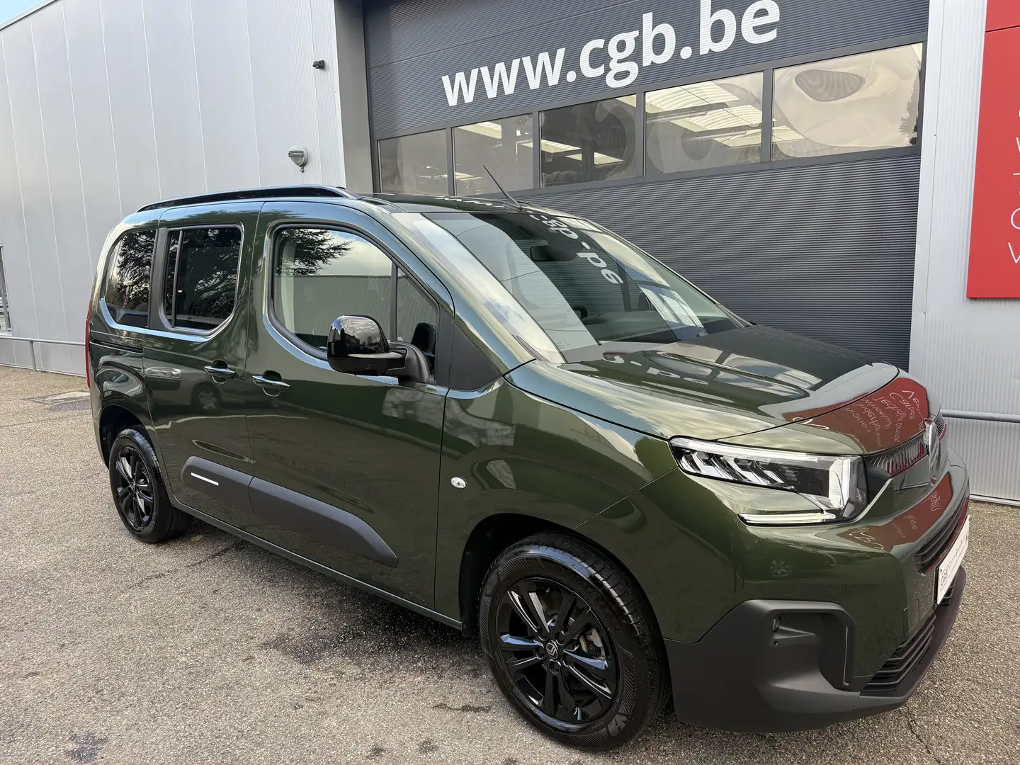 Citroen Berlingo 12PureTech 110 man6 PLUS STYLE PACK Vert - 1