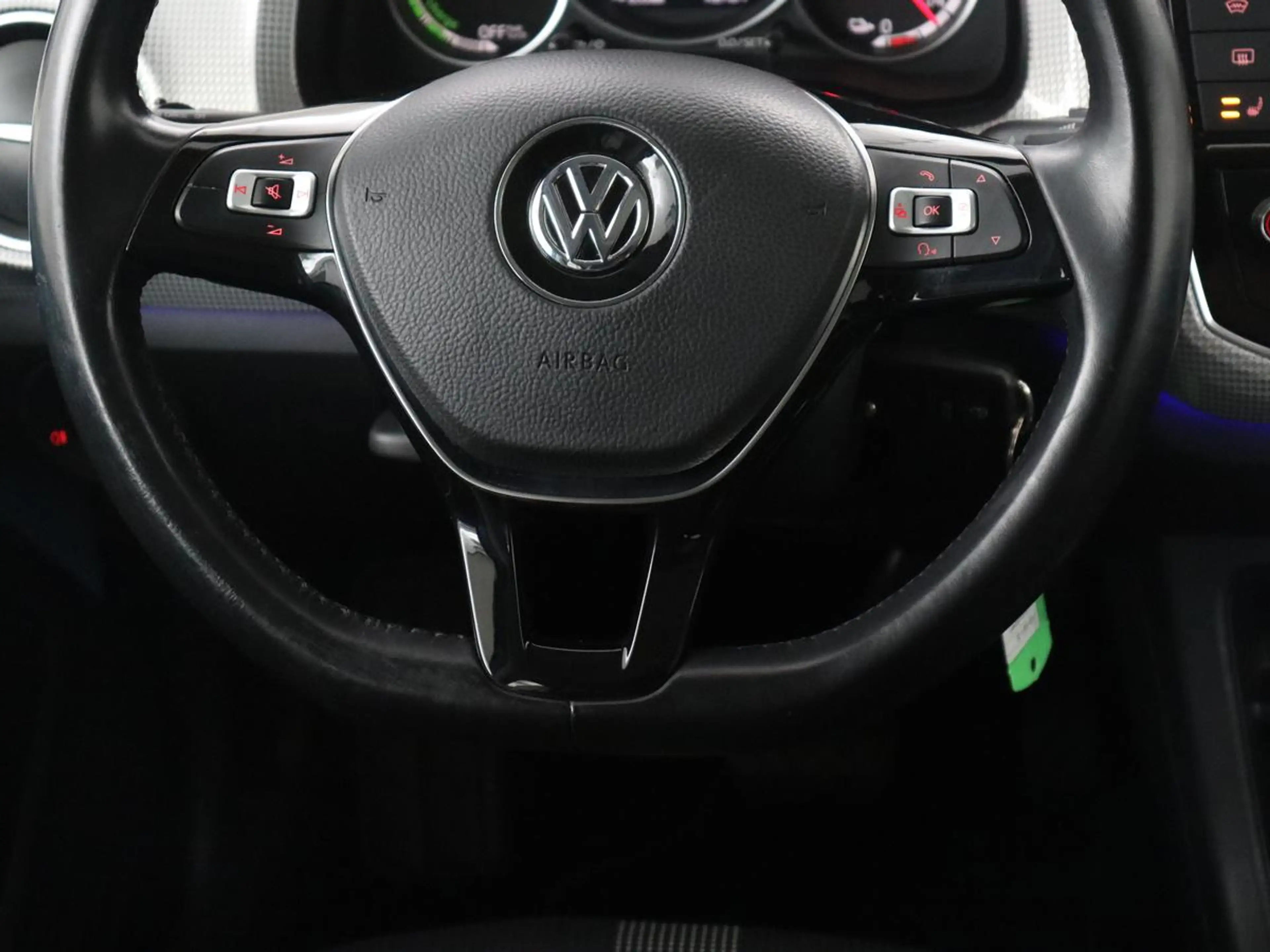 Volkswagen e-up! e-up! | SOH 88,3% | Stoelverwarming | Pano.Dak | C — photo 8