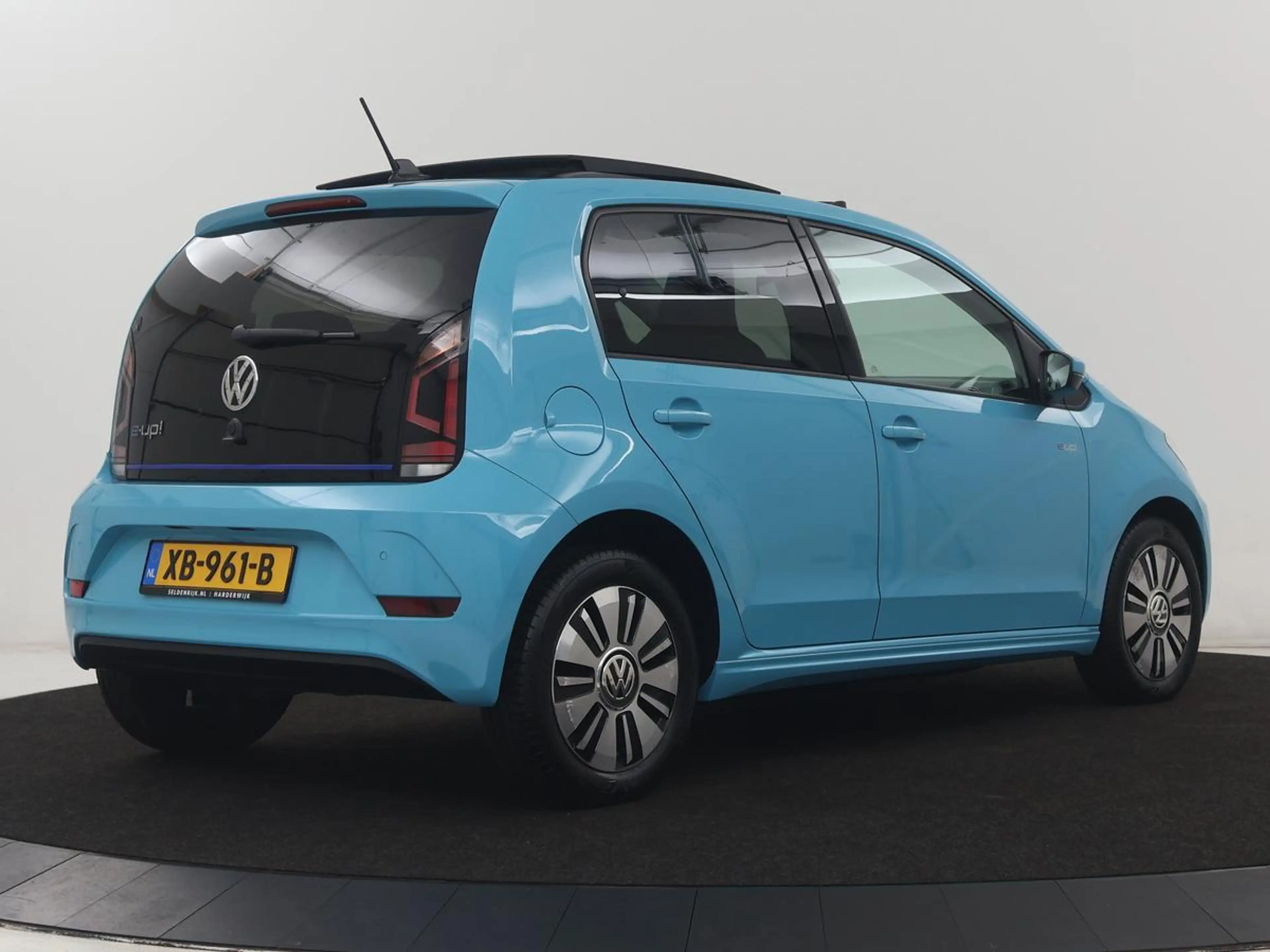 Volkswagen e-up! e-up! | SOH 88,3% | Stoelverwarming | Pano.Dak | C — photo 34