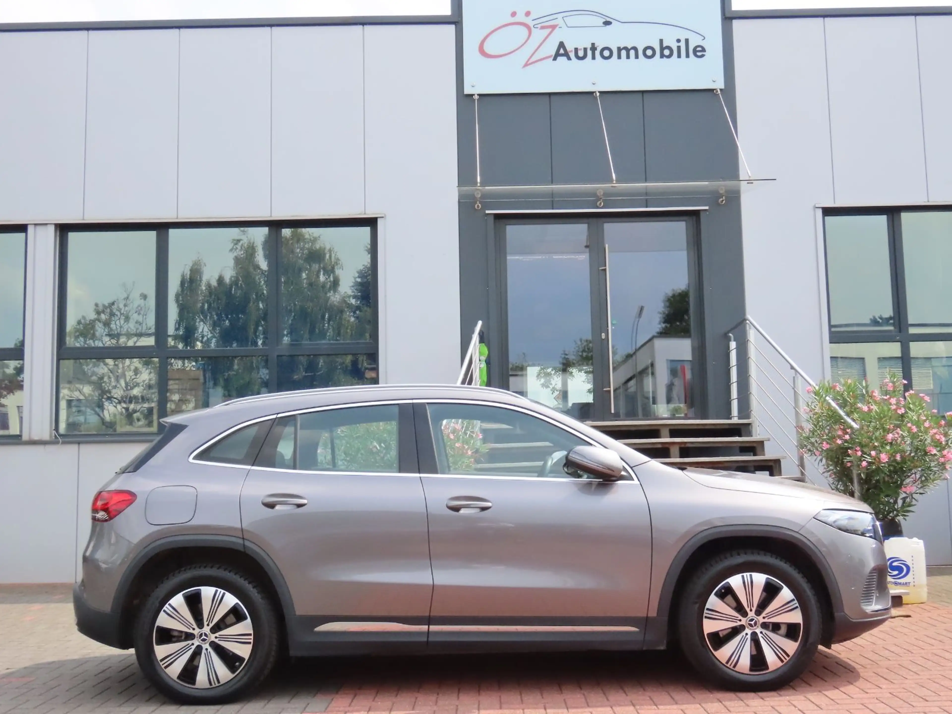 Mercedes-Benz EQA 250 Autom. Leder Ambiente Klima Kamera — photo 12
